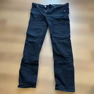 A.P.C. PETIT NEW STANDARD 블랙 데님 32