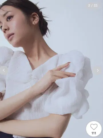 CELFORD 셔링 체크 블라우스 화이트