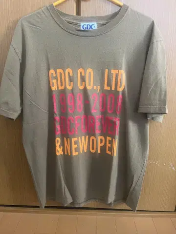 GDC 티셔츠 M 사이즈 브라운색 1998-2008