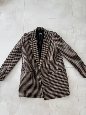 ZARA 체크 무늬 테일러드 자켓 XS
