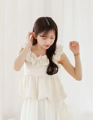 ummclair 움클레어 2wayballoonbustier 아이보리