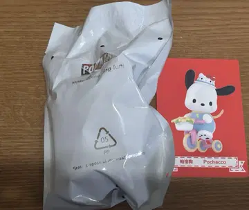 POP MART 헬로키티 50th anniversary 포차코