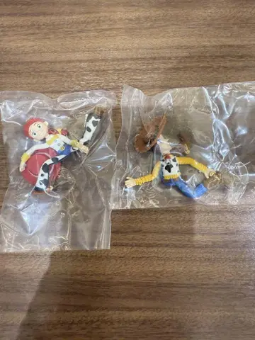 토이스토리 가챠폰 앤디가 왔다 우디 제시 2개 세트