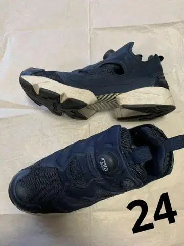 Reebok Insta Pump Fury 네이비 24cm