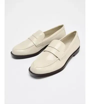 ZARA 페니 스트랩 로퍼