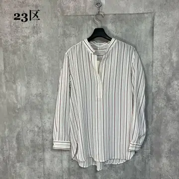 새상품 23구 오픈 카라 블라우스 40