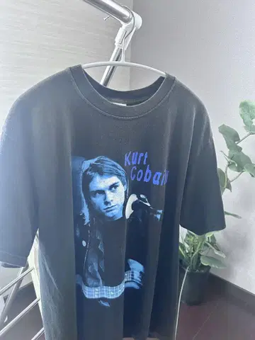 Kurt Cobain T셔츠 M사이즈 100% 코튼