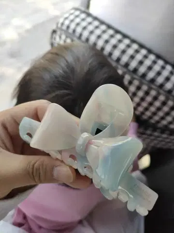 리본 모양 헤어 클립 파랑 및 핑크