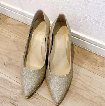 [미사용 새상품] 골드 글리터 펌프스 23.5cm