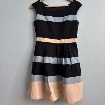 Cynthia Rowley 슬리브리스 무릎 기장 원피스