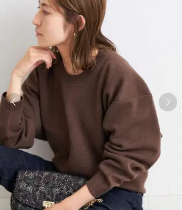 프레임워크 백 폼 풀오버 브라운