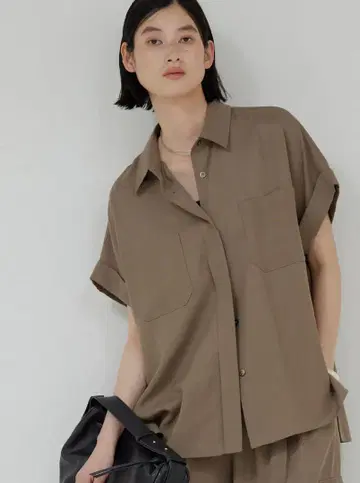[ 드레이프감 시리즈 ] 밀리터리 하프 슬리브 셔츠