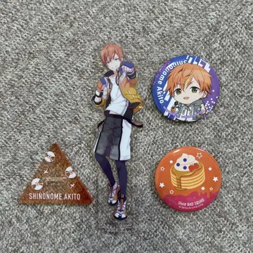 SHINONOME AKITO 아크릴 스탠드와 배지 세트