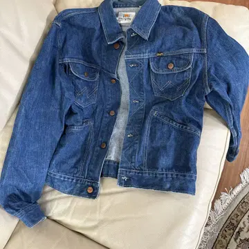 물건 정리중 Wrangler 데님 자켓 L 사이즈