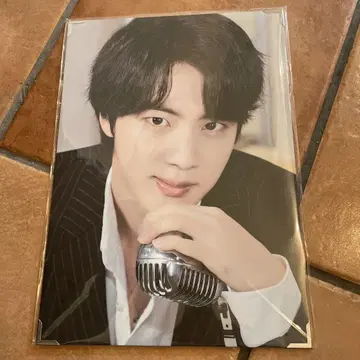JIN PERMISSION TO DANCE 프리미엄 사진