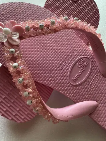 Havaianas 하와이아나스 23 cm 핑크 비즈 & 플라워 자수 장식