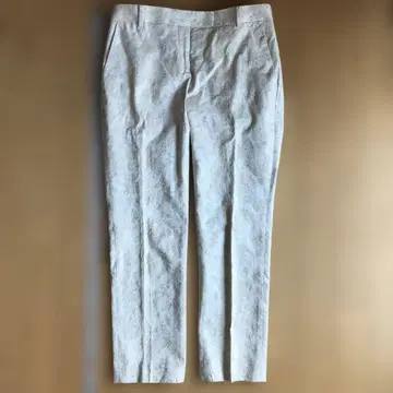 아이보리 레이스 무늬 팬츠