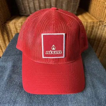 nixon 캡 빨간색