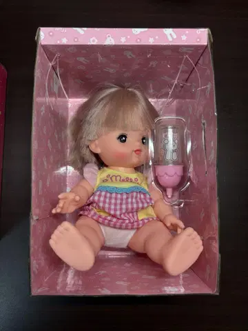 멜짱 인형 핑크 의류 포함