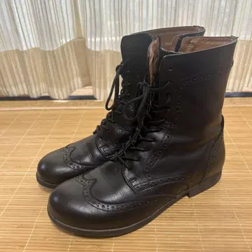 버켄스탁 블랙 가죽 부츠