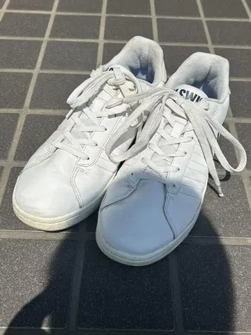 K-Swiss 화이트 스니커즈