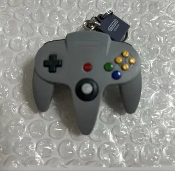 닌텐도 뮤지엄 Nintendo 64 컨트롤러형 키링