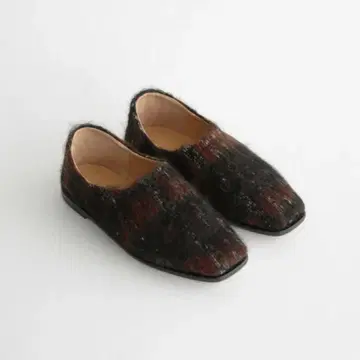 Hender Scheme Mia
