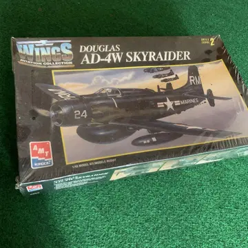 AMT AD-4W SKYRAIDER 1/48