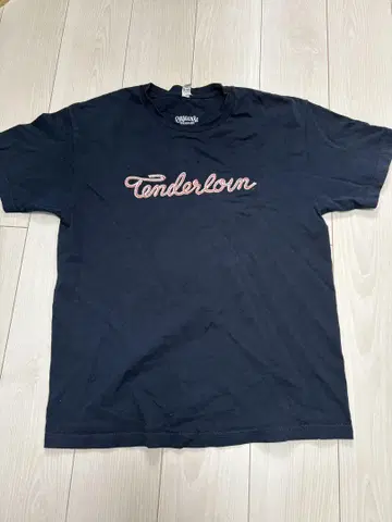 텐더로인 T셔츠