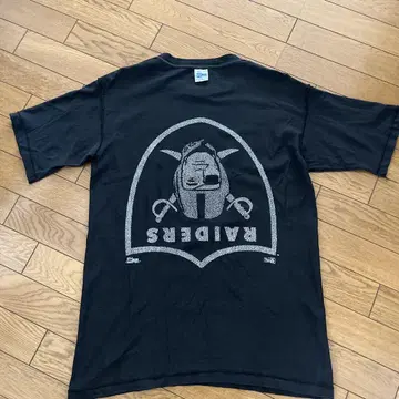 RAIDERS 로고 티셔츠 블랙