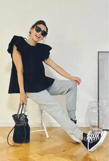 WE'RTHY 와지 노자와 와카 워시 블랙 탑 TOPS 반팔