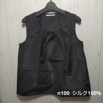 n100 미사용 블랙 슬리브리스 상의 실크 100%