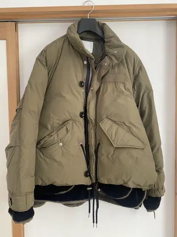 sacai 22AW PADDED LAYERED MILITARY BLOUS