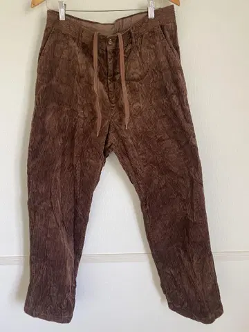 BEAMS 브라운 코듀로이