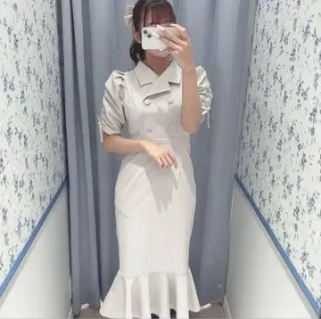 evelyn 오픈 카라 머메이드 원피스