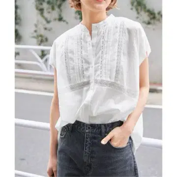 Spick & Span 60수 프렌치 레이스 블라우스
