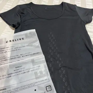 RELIVE 반팔 티셔츠 블랙