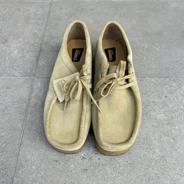 [ Clarks ] 베이지 스웨이드 모카신 24.0cw