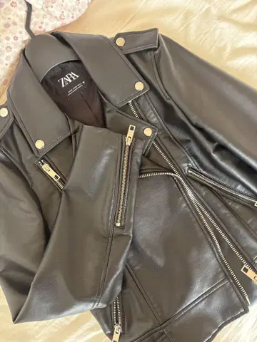 ZARA 블랙 라이더 재킷