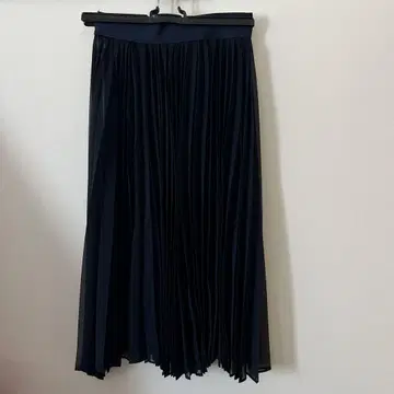 어도어 스커트