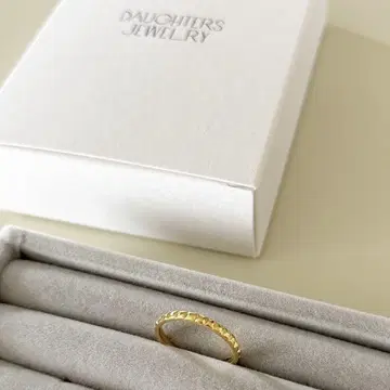 DAUGHTERS JEWERLY 도터스 주얼리 Studs ring