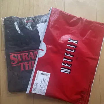 NETFLIX 티셔츠 2매 세트 판매