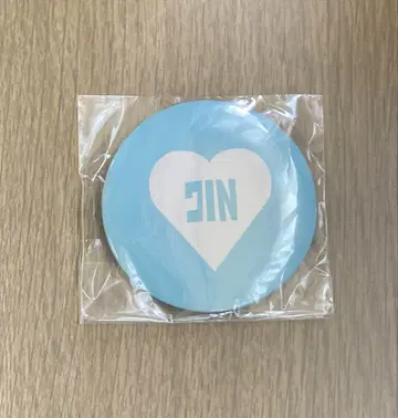 BTS 진 RUNSEOKJIN EP.TOUR in JAPAN 캔뱃지