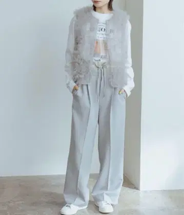 Eimee Law 튤 프릴 베스트