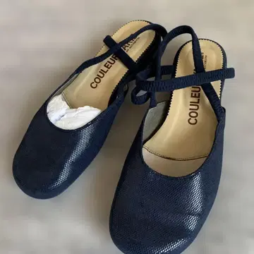 새상품급 COULEUR VARIE 더블 스트랩 샌들 경량 폭넓음 24