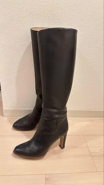 새상품급 DIANA 2024 블랙 가죽 롱 부츠 23cm