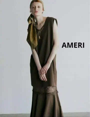 새상품 AMERI 2WAY VEST KNEES LOOK DRESS