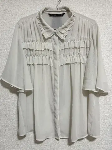 ZARA BASIC 프릴 디자인 쉬폰 블라우스 L