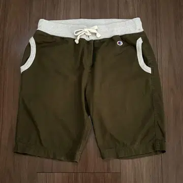 Champion 올리브 숏팬츠 X-LARGE
