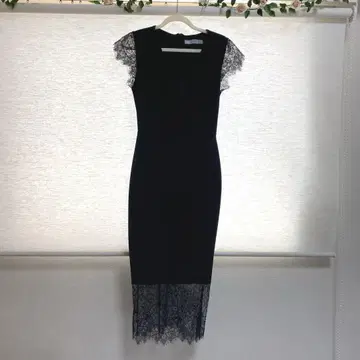 블랙 레이스 슬리브 롱 원피스